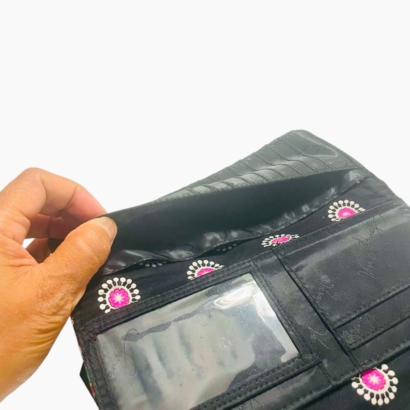 Vera Bradley Cotton Wallet Multicolor Paisley Floral Print, Multiple Card Slots - Picture 7 of 10